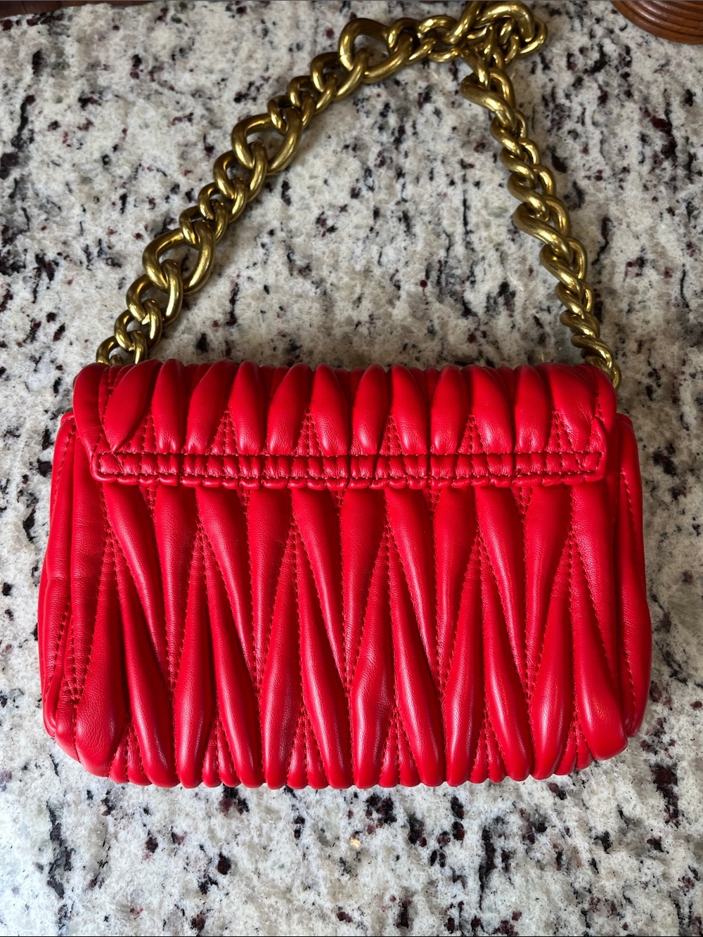 Montana West Red Quilted Shoulder Bag with Gold Chain - Picture 4 of 10